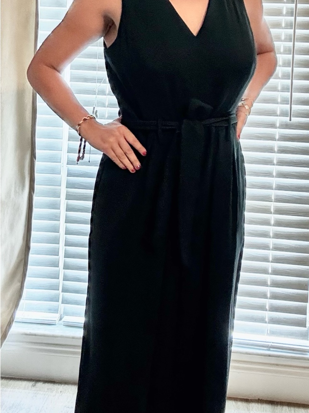 ANTONIO MELANI Forest Green Sleeveless V-Neck Midi Dress